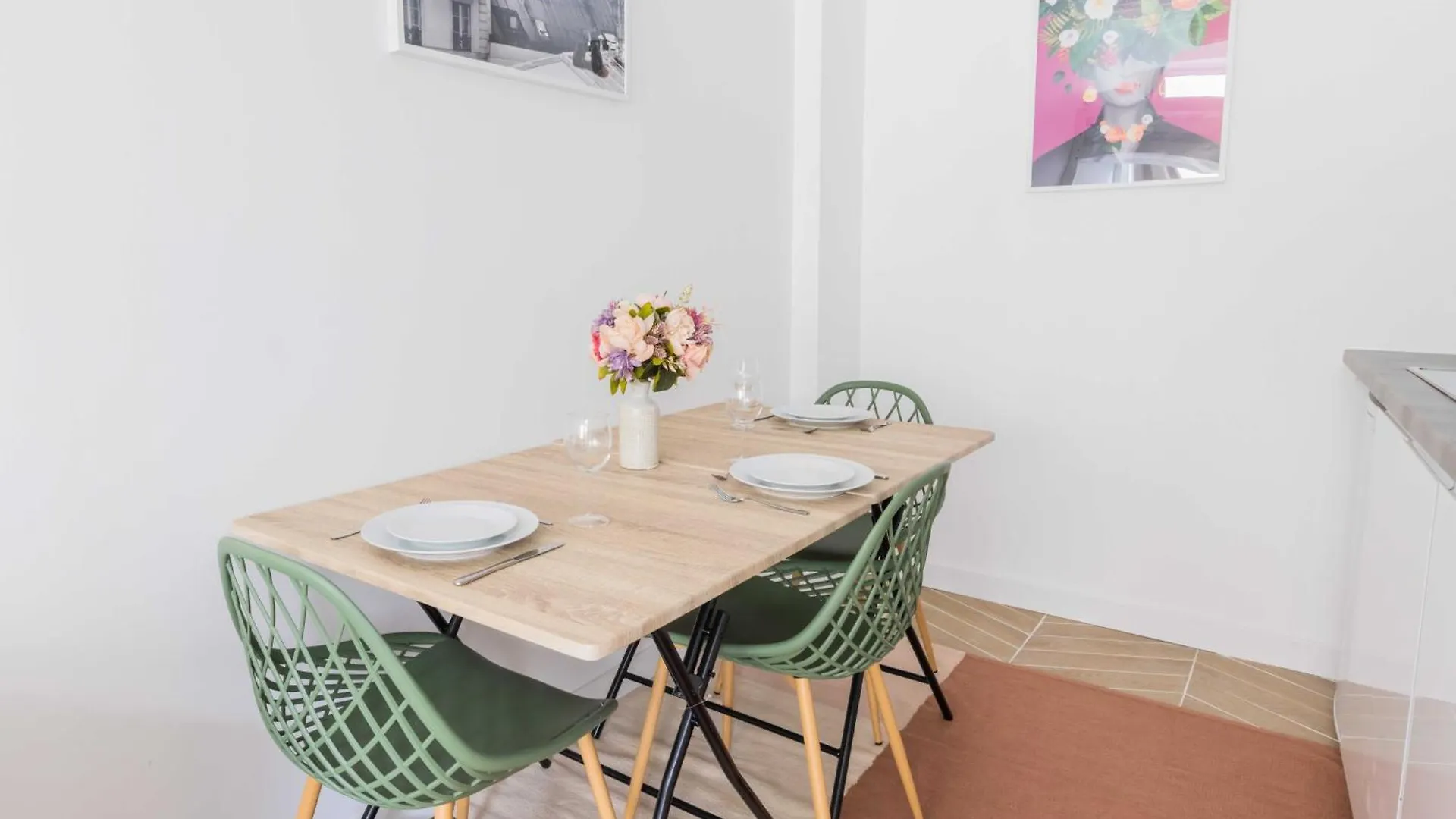 Apartment Welcoming Studio - 3P - Strasbourg-Saint-Denis Paris France